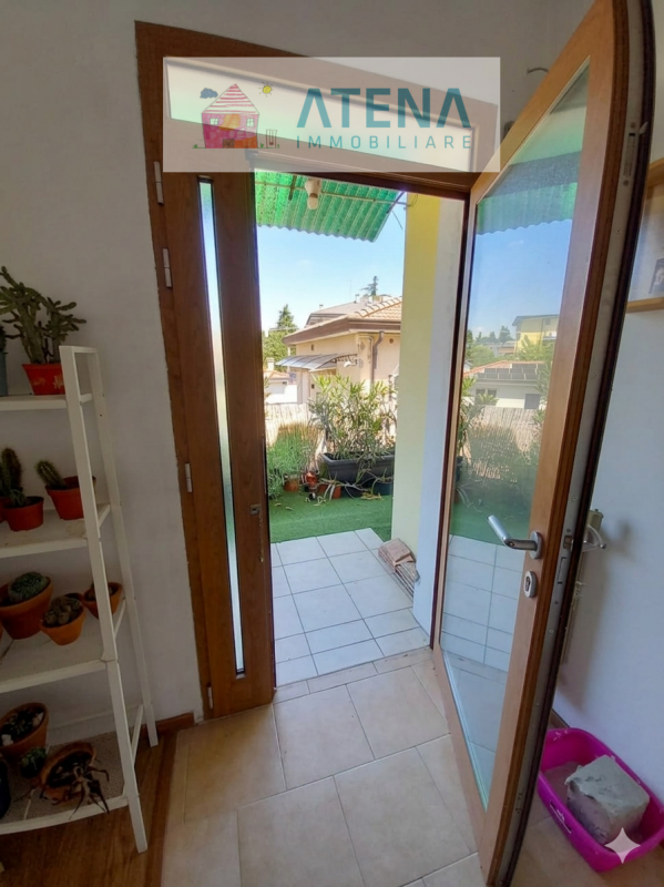 rif. 26625

PADOVA - ZONA PIOX - STANGA

Luminoso Appartamento Indipendente in Bifamiliare – Pron...