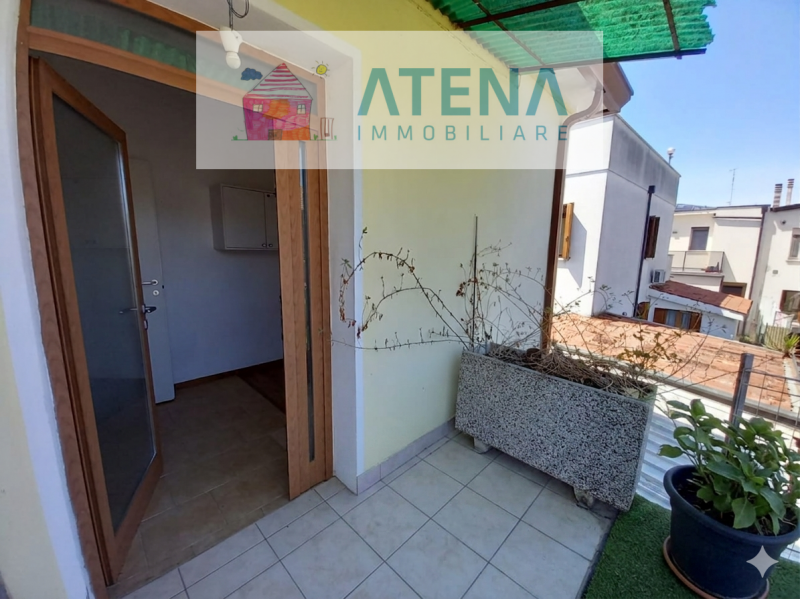 rif. 26625

PADOVA - ZONA PIOX - STANGA

Luminoso Appartamento Indipendente in Bifamiliare – Pron...