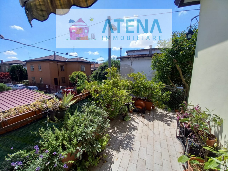 rif. 26625

PADOVA - ZONA PIOX - STANGA

Luminoso Appartamento Indipendente in Bifamiliare – Pron...