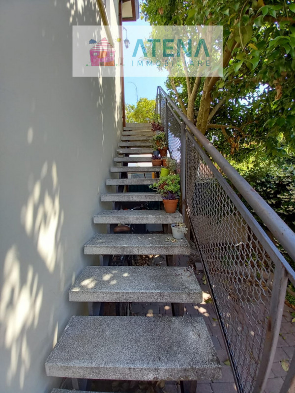 rif. 26625

PADOVA - ZONA PIOX - STANGA

Luminoso Appartamento Indipendente in Bifamiliare – Pron...