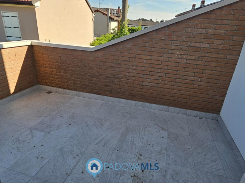 Immobile in esclusiva al Gruppo Padova MLS
LEGNARO Località Casone. Proponiamo in vendita una nuo...