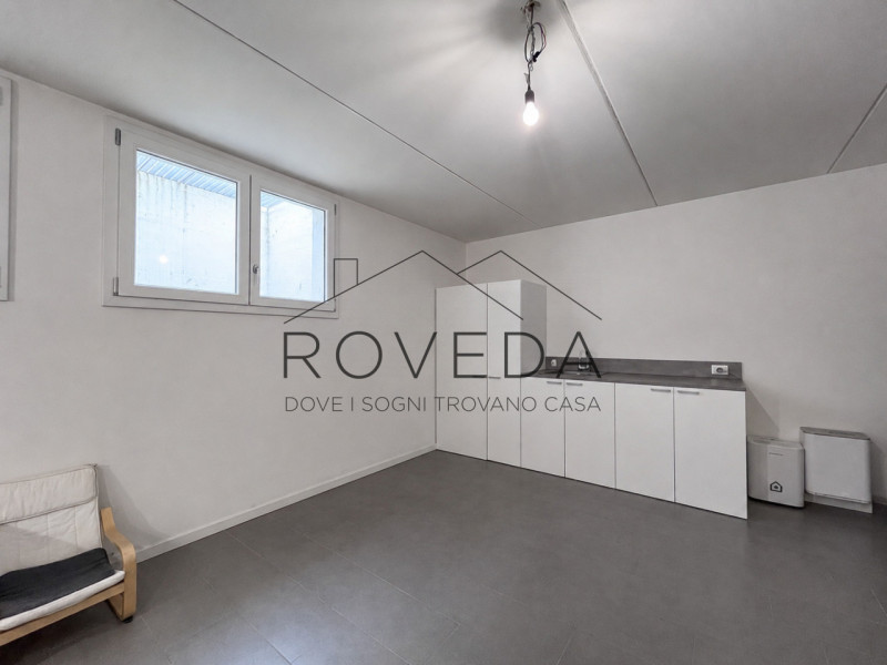 SILEA: CENTRO

RIFERIMENTO: SI5

L'agenzia Roveda Immobiliare ha il piacere di presentarvi in ven...