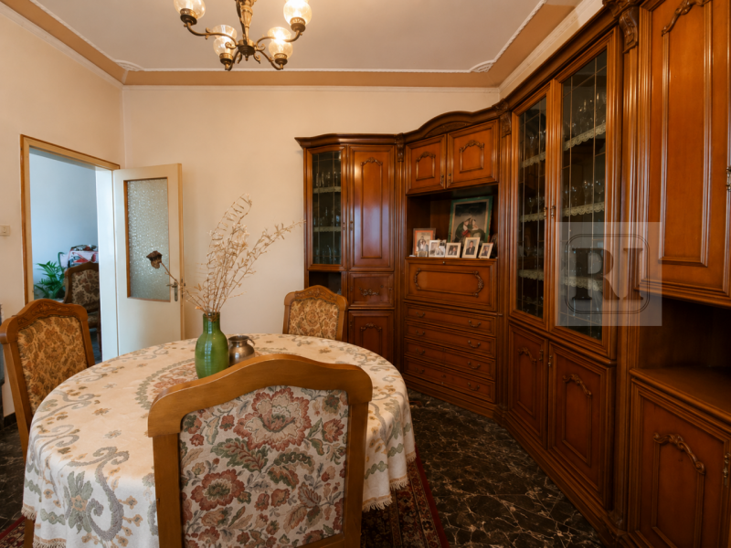 Proponiamo in vendita una casa singola immersa nel verde, situata nel comune di Grisignano di Zoc...