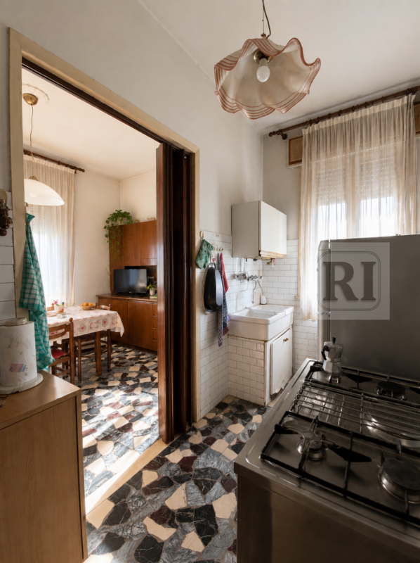 Proponiamo in vendita una casa singola immersa nel verde, situata nel comune di Grisignano di Zoc...
