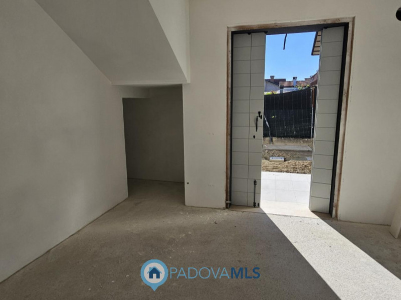 Immobile in esclusiva al Gruppo Padova MLS
LEGNARO Località Casone. Proponiamo in vendita una nuo...