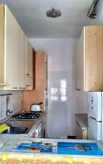 Appartamento luminoso e ben distribuito, composto da 2 camere da letto, studio, bagno, soggiorno,...