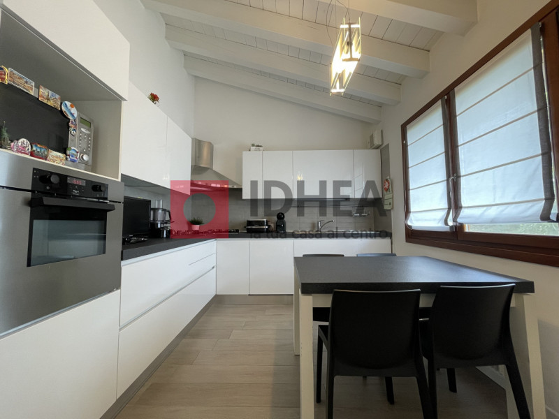 RONCADE:SAN CIPRIANO

A Roncade, in tranquilla area residenziale della zona di San Cipriano, l'ag...