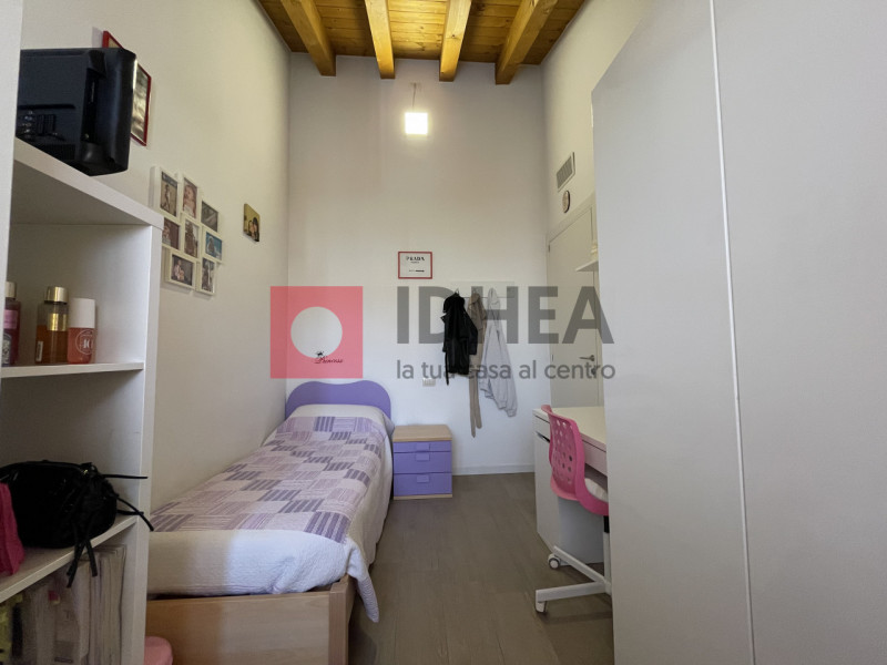 RONCADE:SAN CIPRIANO

A Roncade, in tranquilla area residenziale della zona di San Cipriano, l'ag...