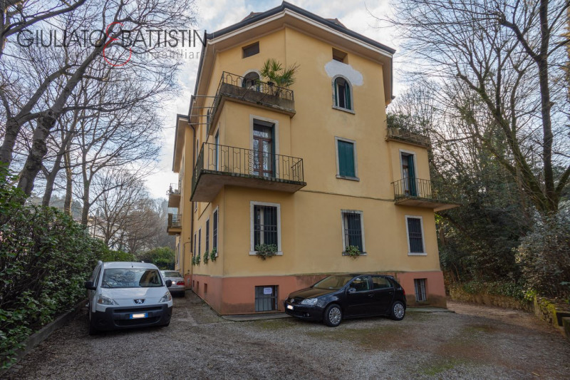 - SOLO CONTATTI VIA EMAIL a info@giuliatobattistin.it
VICENZA: in posizione panoramica, proponiam...