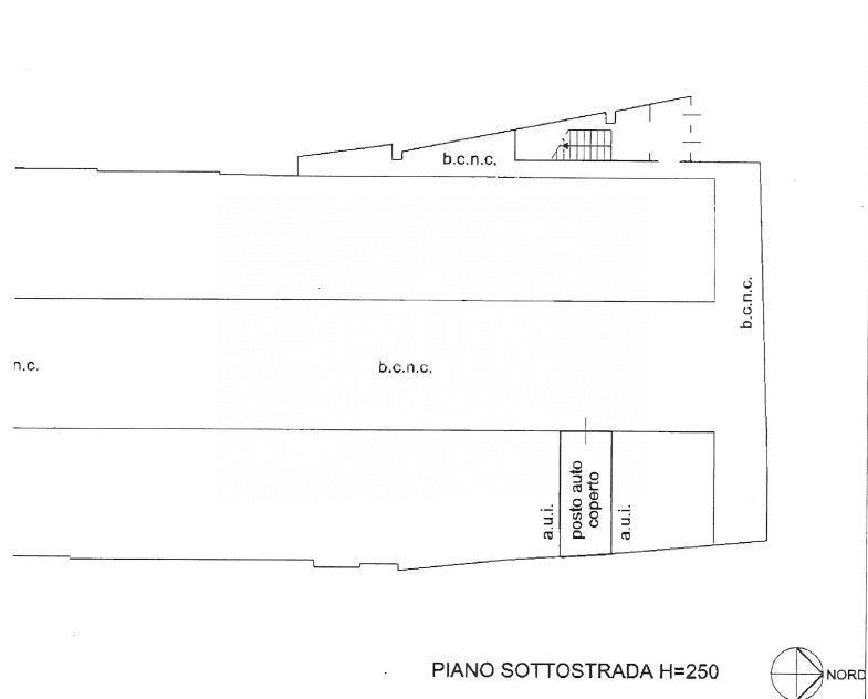 CENTRO STORICO - Proponiamo in vendita posto auto in autorimessa meccanizzata nel centro storico ...