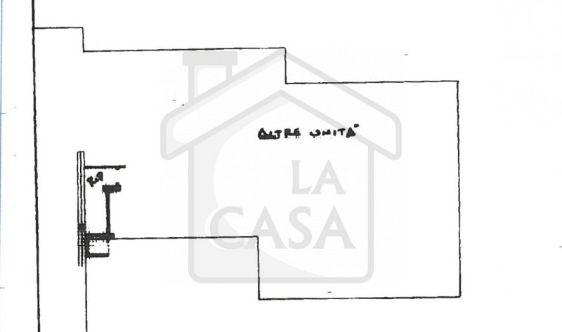 DUE CARRARE - In quartiere residenziale, centrale, ampio e luminoso appartamento duplex al primo ...