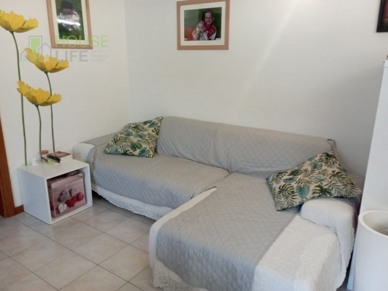 MALO: In zona centrale comoda a tutti i principali servizi, MINI APPARTAMENTO LOCATO al piano pri...