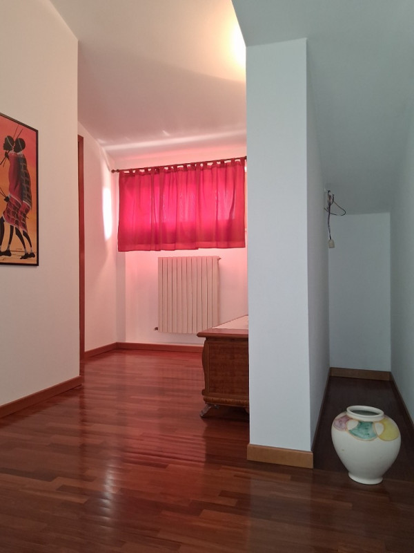 Acquistare una casa singola ad Orgiano significa scegliere tranquillità, spazio e qualità della v...