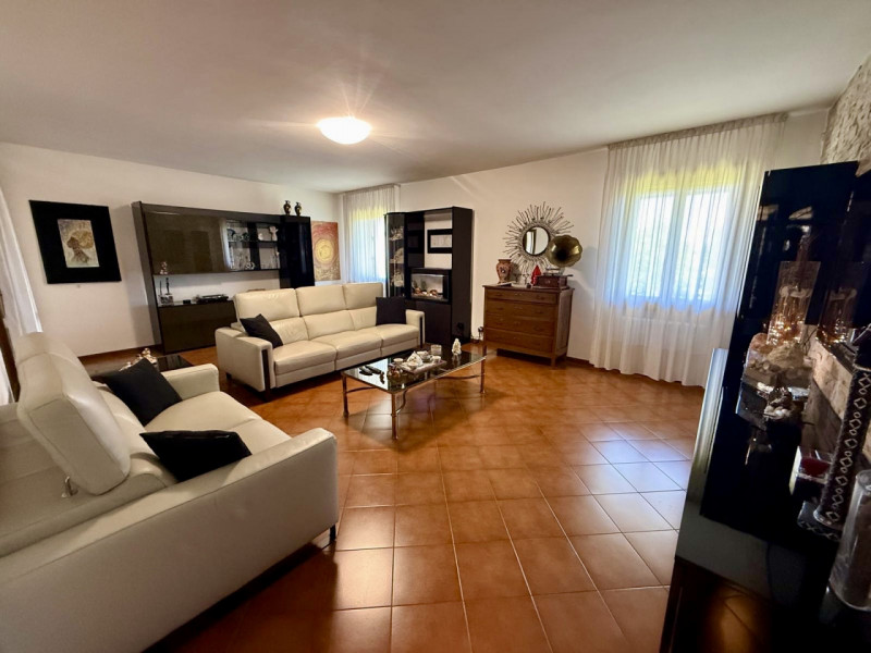 (Per INFO Roberto 3453195338) Musano di Trevignano, proponiamo in vendita Villa singola con ampio...
