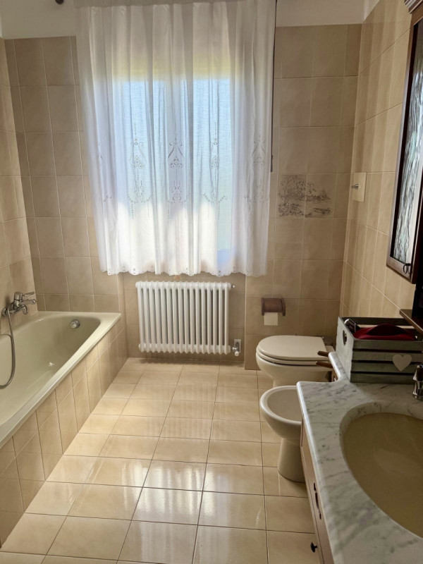(Per INFO Roberto 3453195338) Musano di Trevignano, proponiamo in vendita Villa singola con ampio...