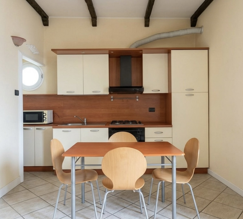 (Per INFO Monica 3482688677) Nel cuore del quartiere Arcella a Padova, proponiamo in affitto un l...