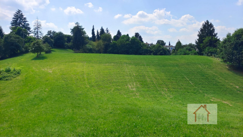 Casale singolo da ristrutturare in vendita nel Comune di Giavera del Montello, nella suggestiva z...
