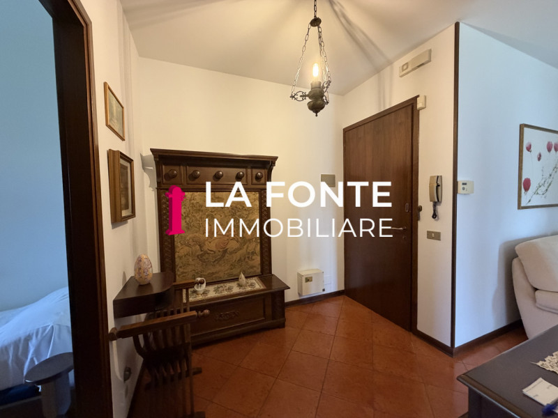 SI RICHIEDE COPPIA CON CONTRATTI A TEMPO INDETERMINATO. PRIMA DI FISSARE UNA VISITA , SI PREGA DI...