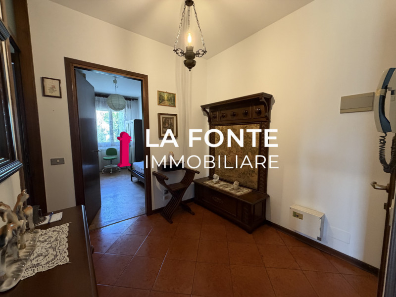 SI RICHIEDE COPPIA CON CONTRATTI A TEMPO INDETERMINATO. PRIMA DI FISSARE UNA VISITA , SI PREGA DI...