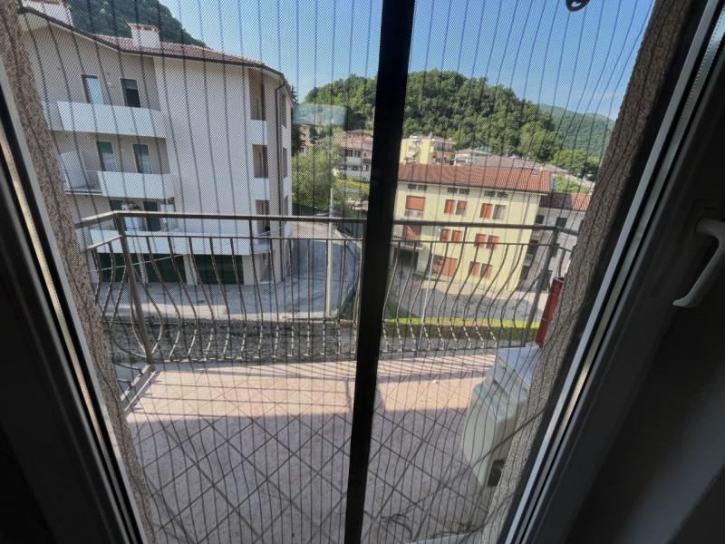 Zona Maglio di Sopra, molto soleggiata e con vista panoramica, comoda a tutti i servizi, e facilm...