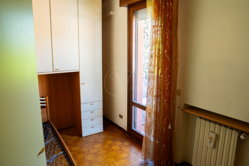 Scopri la tua nuova casa in Via Schiavon 1, nel cuore di Roncaglia! 
Al terzo piano senza ascenso...