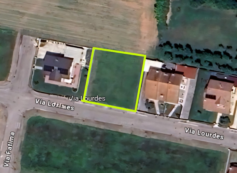 Proponiamo in vendita un terreno edificabile residenziale, situato nel Comune di Ponso, località ...