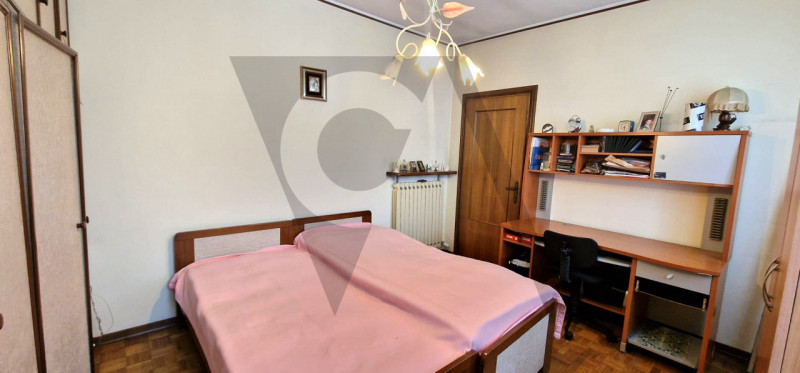 Proponiamo in esclusiva porzione di trifamiliare di testa, con una superficie di circa 130 mq. E'...