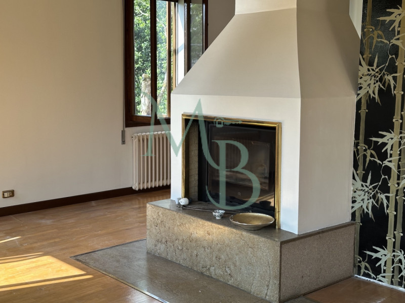 PADOVA - SAN GIUSEPPE: Nel cuore del quartiere San Giuseppe a Padova, Immobiliare MB propone in v...