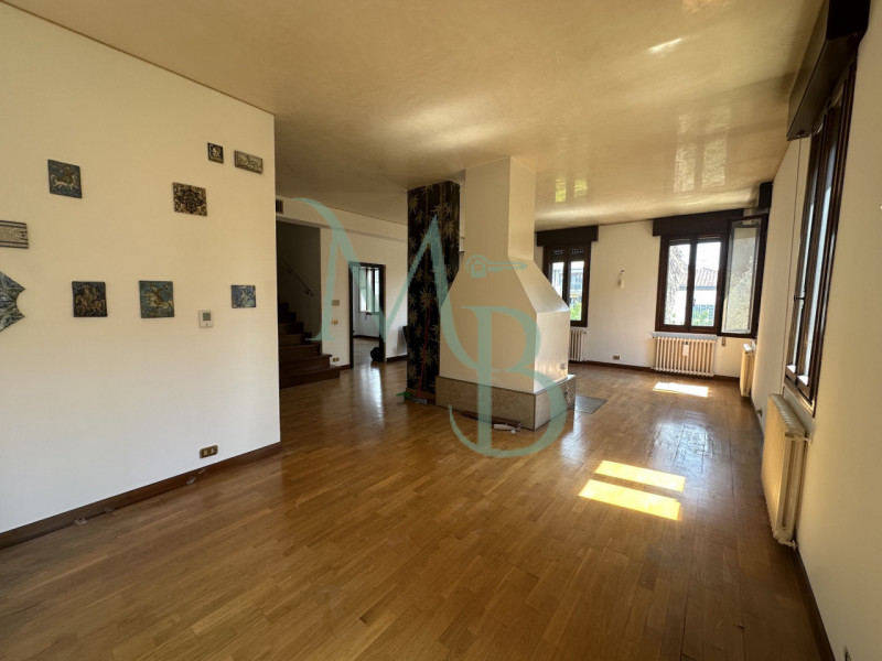PADOVA - SAN GIUSEPPE: Nel cuore del quartiere San Giuseppe a Padova, Immobiliare MB propone in v...
