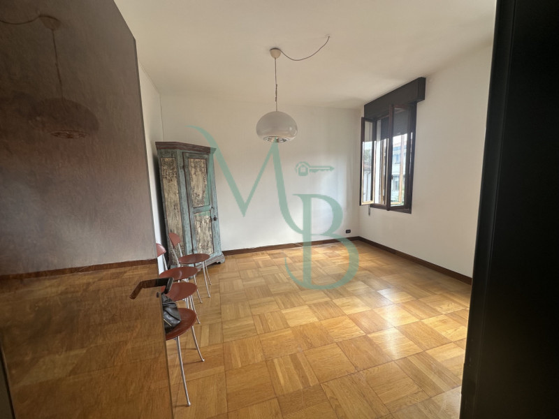 PADOVA - SAN GIUSEPPE: Nel cuore del quartiere San Giuseppe a Padova, Immobiliare MB propone in v...