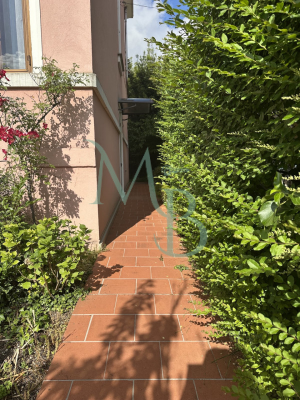 PADOVA - SAN GIUSEPPE: Nel cuore del quartiere San Giuseppe a Padova, Immobiliare MB propone in v...