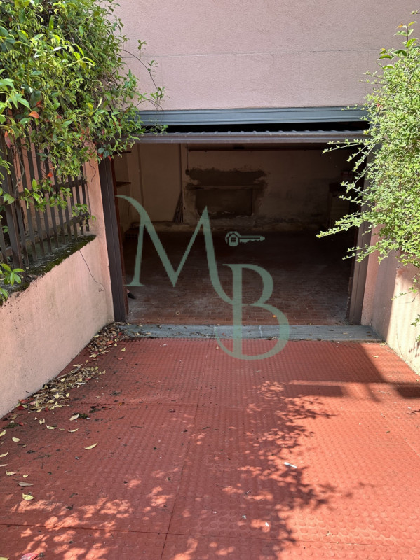 PADOVA - SAN GIUSEPPE: Nel cuore del quartiere San Giuseppe a Padova, Immobiliare MB propone in v...