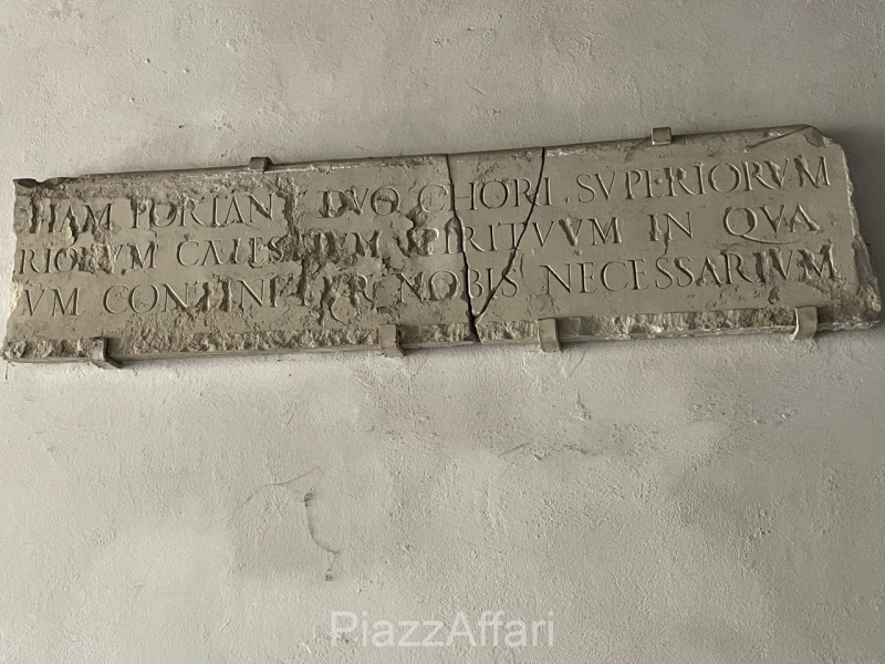 Piove di Sacco, proponiamo in vendita porzione di Villa Veneta (da ristrutturare) con ingresso da...