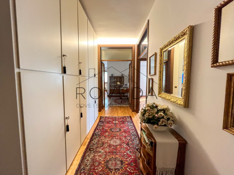 CASIER: CENTRO

RIFERIMENTO CR26

L'agenzia immobiliare Roveda ha il piacere di proporvi questa s...