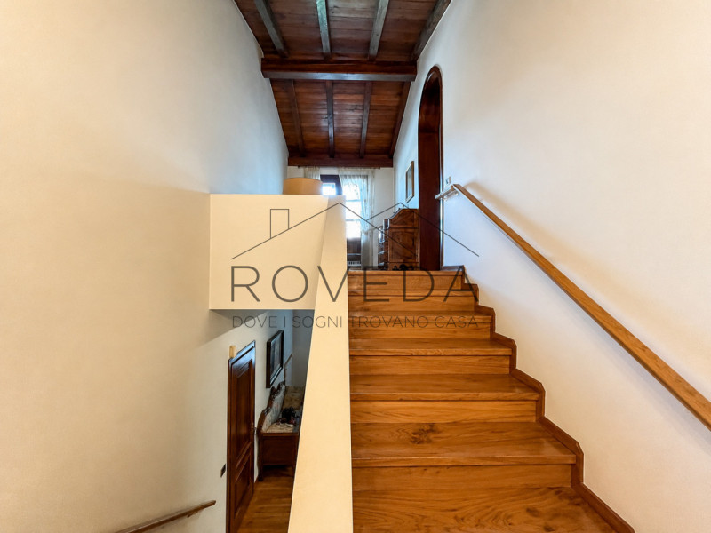 CASIER: CENTRO

RIFERIMENTO CR26

L'agenzia immobiliare Roveda ha il piacere di proporvi questa s...