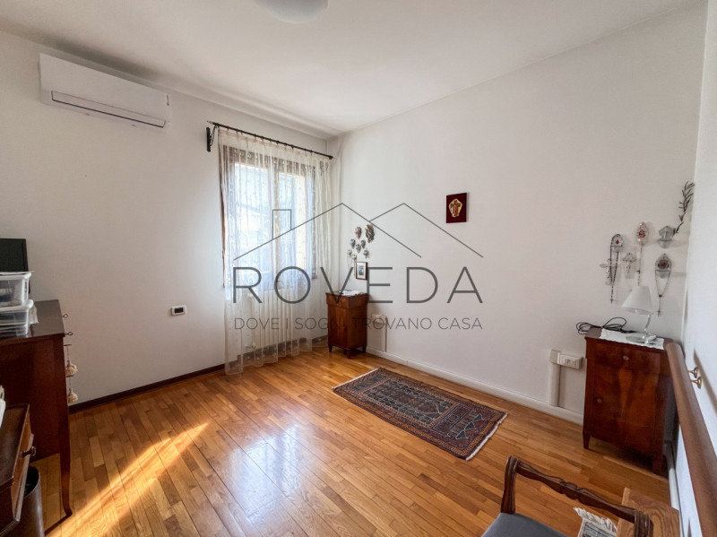 CASIER: CENTRO

RIFERIMENTO CR26

L'agenzia immobiliare Roveda ha il piacere di proporvi questa s...