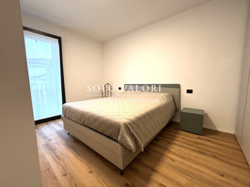 A948 (rif. Nada 392 6956333)


In un contesto residenziale esclusivo, tranquillo e centralissimo,...