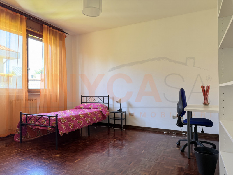 PADOVA - Zona Brusegana: disponibile dal 1° agosto, proponiamo ampia stanza ad uso singolo di cir...