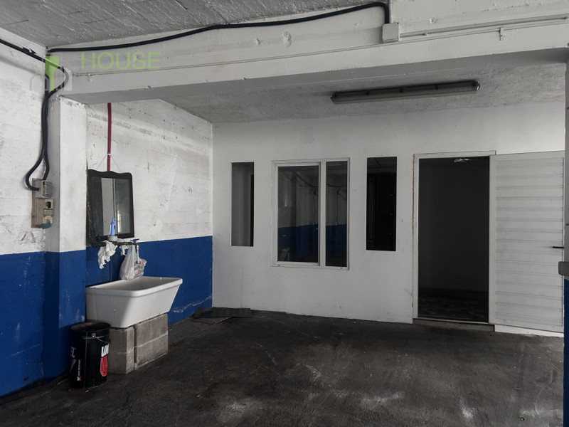 SCHIO: AFFITTIAMO CAPANNONE LABORATORIO / DEPOSITO di mq 500 circa H 3,50 sotto trave, con area e...