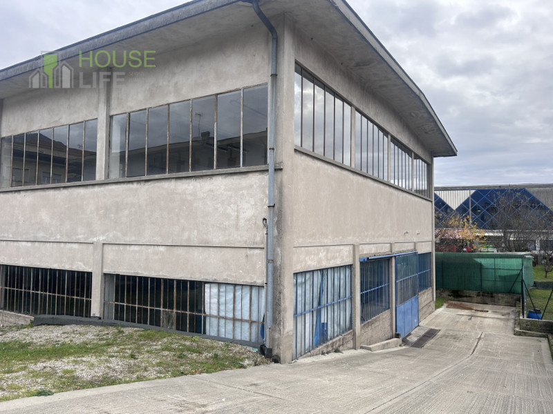SCHIO: AFFITTIAMO CAPANNONE LABORATORIO / DEPOSITO di mq 500 circa H 3,50 sotto trave, con area e...