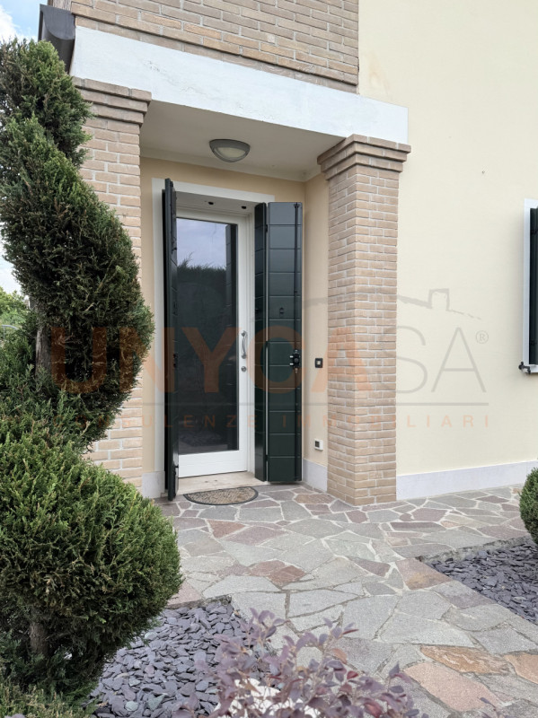 VEGGIANO: Fraz. Trambacche, proponiamo in vendita in un tranquillo contesto residenziale, caratte...