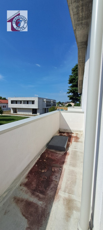 Vendesi PIAZZOLA SUL BRENTA CENTRO porzione di villa bifamiliare attualmente allo stato grezzo av...