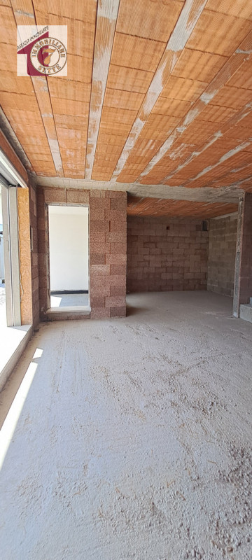 Vendesi PIAZZOLA SUL BRENTA CENTRO porzione di villa bifamiliare attualmente allo stato grezzo av...