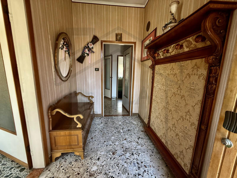 PADOVA - Casa singola terratetto situata nel cuore della tranquilla zona di Guizza, a Padova. Con...