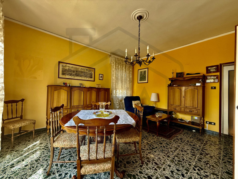 PADOVA - Casa singola terratetto situata nel cuore della tranquilla zona di Guizza, a Padova. Con...