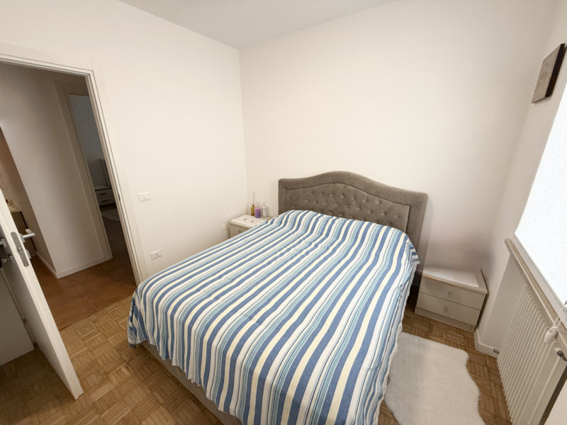 (Per INFO Giovanni 3888920530) Proponiamo in vendita un ampio e raffinato appartamento quadriloca...