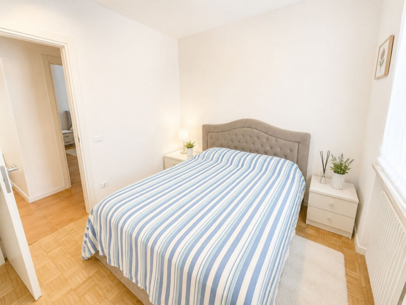 (Per INFO Giovanni 3888920530) Proponiamo in vendita un ampio e raffinato appartamento quadriloca...