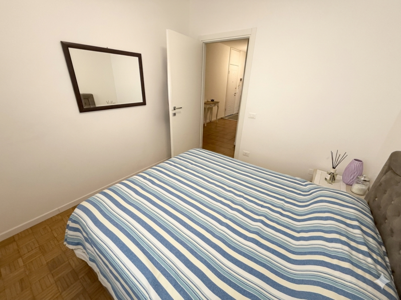 (Per INFO Giovanni 3888920530) Proponiamo in vendita un ampio e raffinato appartamento quadriloca...