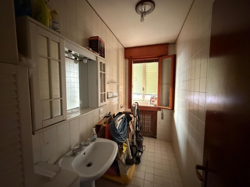 In una delle posizioni più belle e ricercate di Abano Terme, inserito in un contesto signorile e ...
