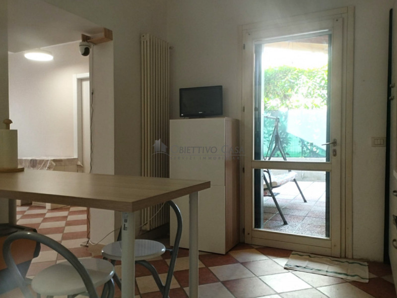 SA200;Situata in una zona tranquilla e curata, all'interno di un residence recintato e riservato,...